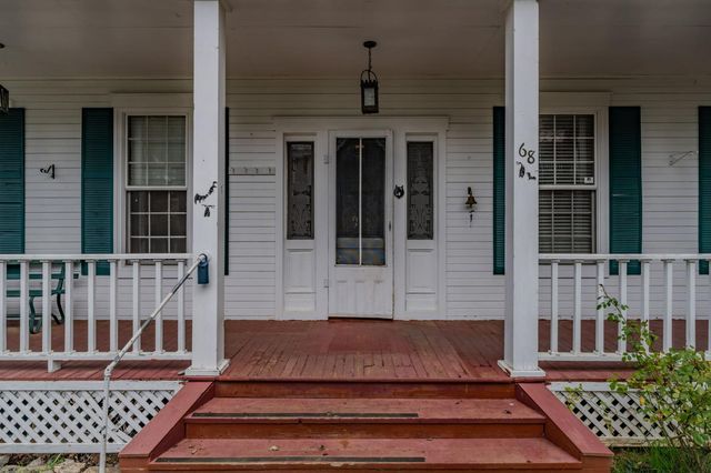 68 Woodworth St, Sutter Creek, CA 95685