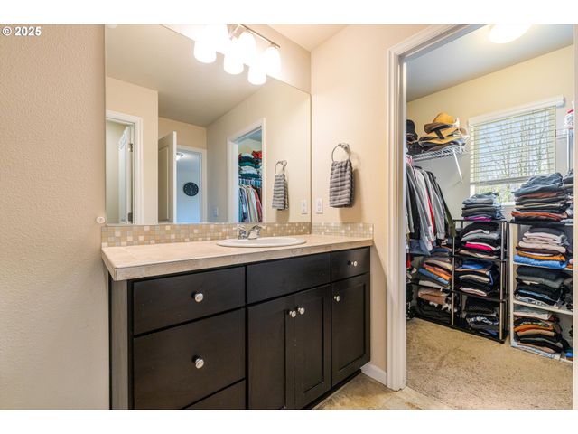 17230 Sw 120TH Pl, Portland, OR 97224