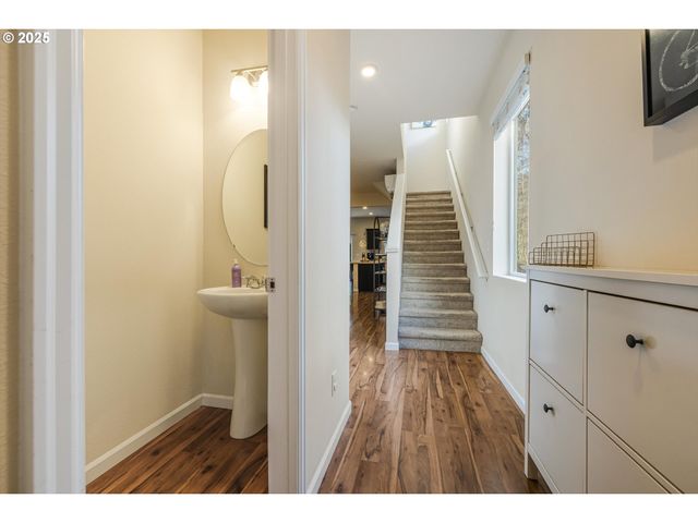 17230 Sw 120TH Pl, Portland, OR 97224