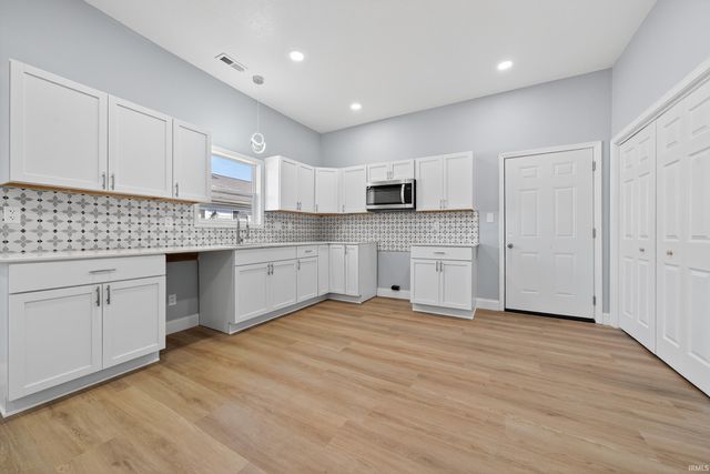 117 W NORTH F Street, Gas City, IN 46933