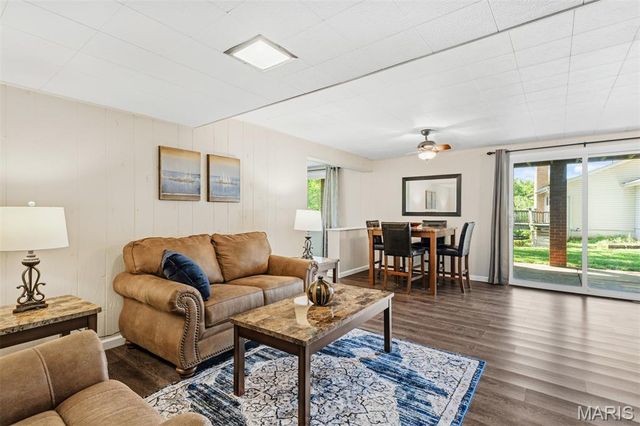 1513 Ploma Drive, Ballwin, MO 63021