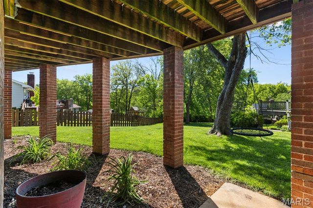1513 Ploma Drive, Ballwin, MO 63021