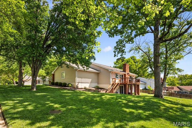 1513 Ploma Drive, Ballwin, MO 63021