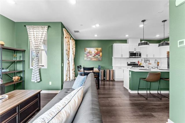 3641 S Allston Paseo 8, Ontario, CA 91761