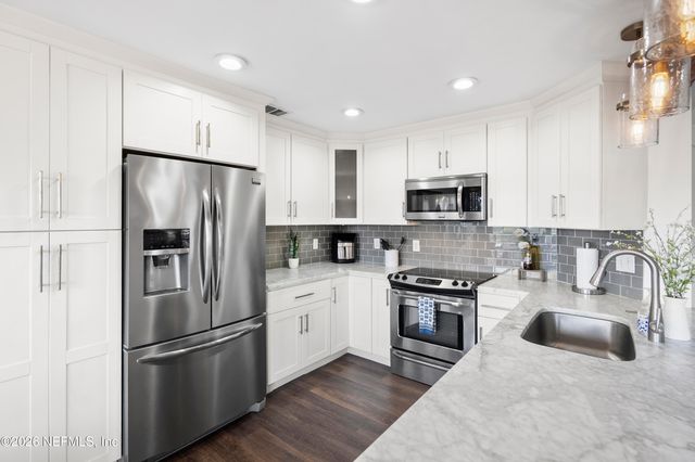 4715 MARSH HAMMOCK Drive E, Jacksonville, FL 32224