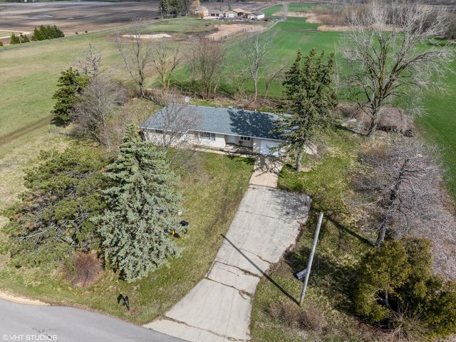18708 BECK Road, Marengo, IL 60152