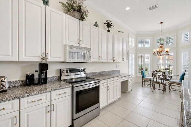 7315 Twin Falls Drive, Boynton Beach, FL 33437