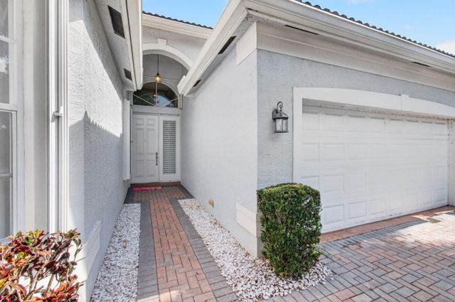 7315 Twin Falls Drive, Boynton Beach, FL 33437