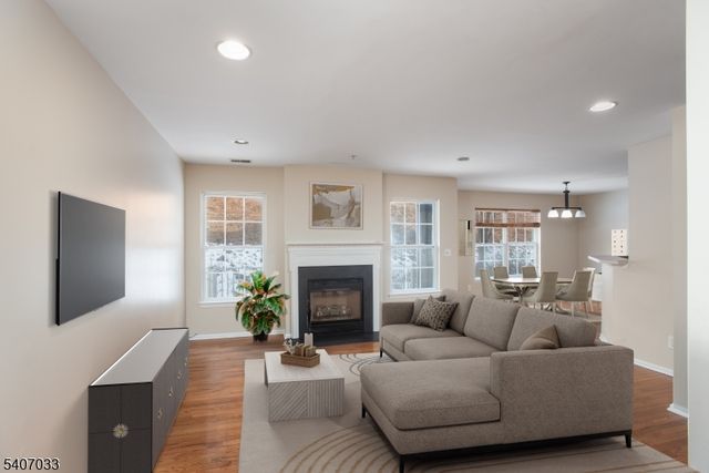 1058 Shadowlawn Dr, Green Brook Twp., NJ 08812