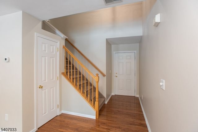 1058 Shadowlawn Dr, Green Brook Twp., NJ 08812