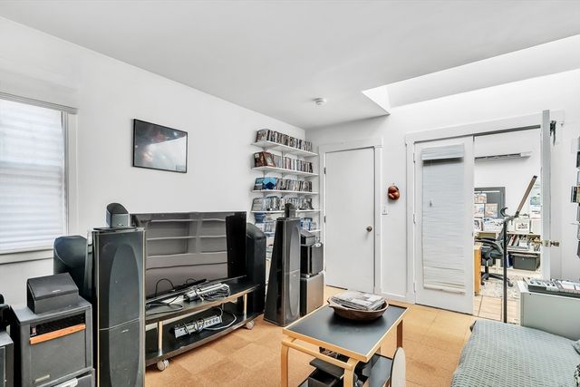 239 Mt Auburn Street 239, Cambridge, MA 02138