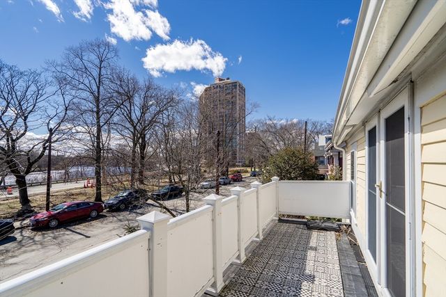 239 Mt Auburn Street 239, Cambridge, MA 02138