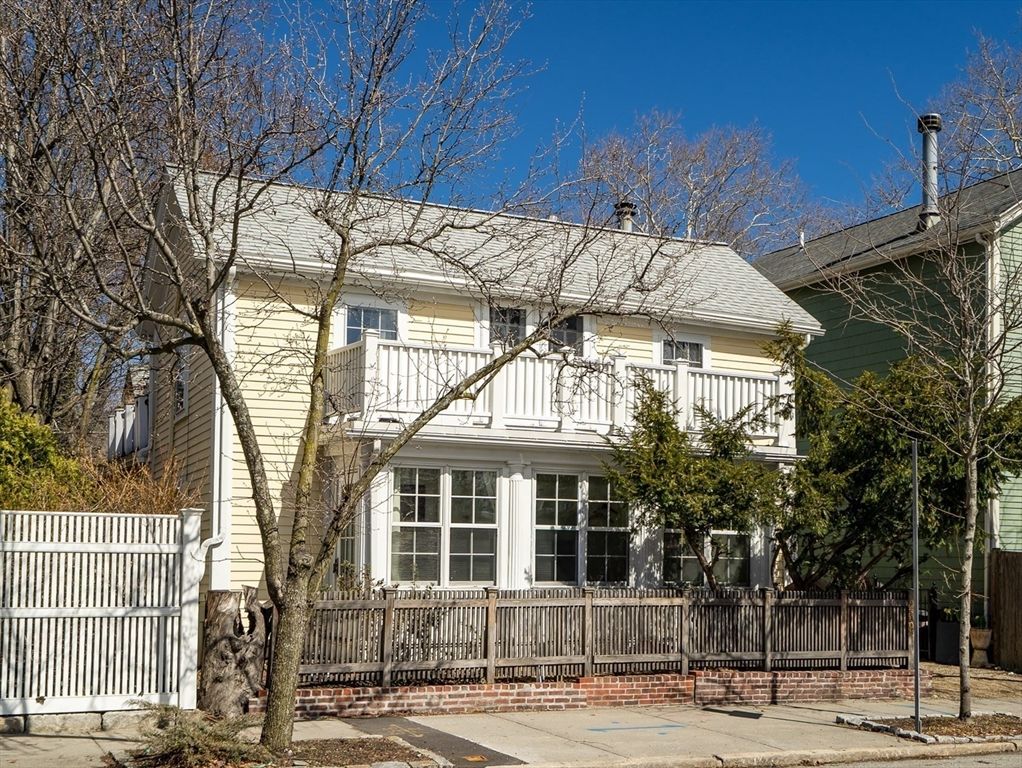 239 Mt Auburn Street 239, Cambridge, MA 02138