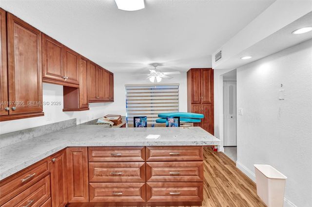 825 NE 26th Ave, Hallandale Beach, FL 33009