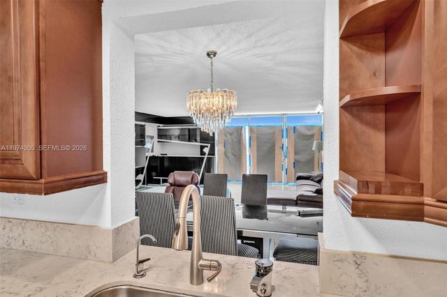 825 NE 26th Ave, Hallandale Beach, FL 33009