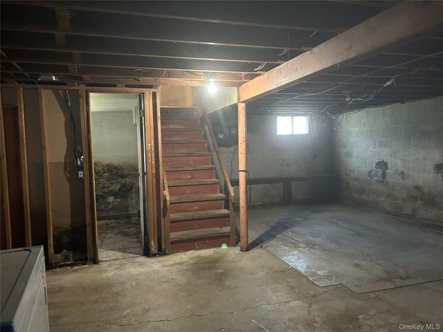 91 Myrtle Avenue, New Windsor, NY 12553