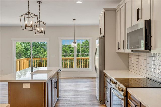 5405 Crescent BLVD, Roanoke, VA 24018