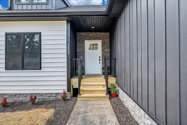 5405 Crescent BLVD, Roanoke, VA 24018
