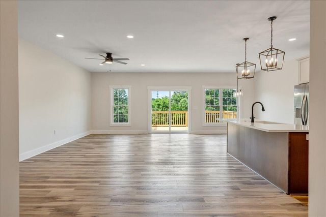 5405 Crescent BLVD, Roanoke, VA 24018