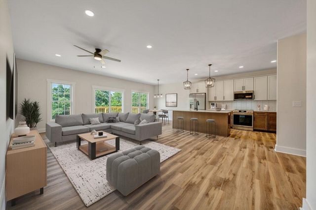 5405 Crescent BLVD, Roanoke, VA 24018