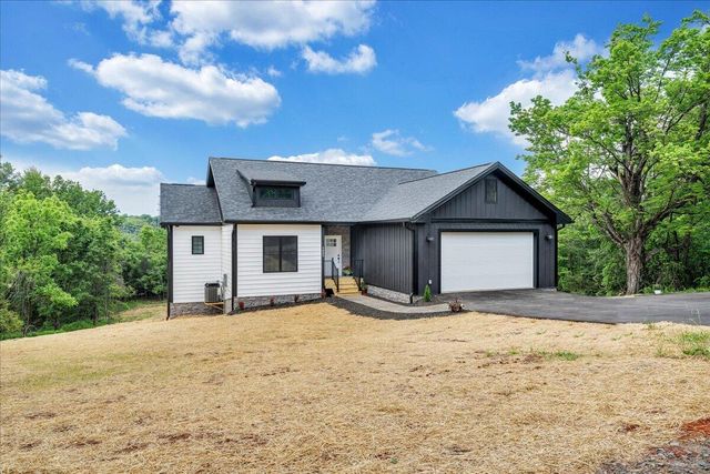 5405 Crescent BLVD, Roanoke, VA 24018