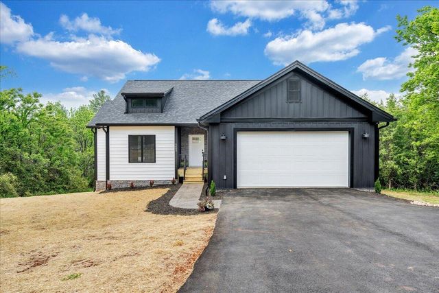 5405 Crescent BLVD, Roanoke, VA 24018