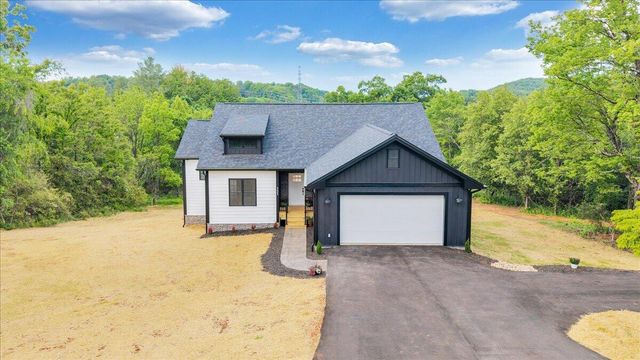 5405 Crescent BLVD, Roanoke, VA 24018