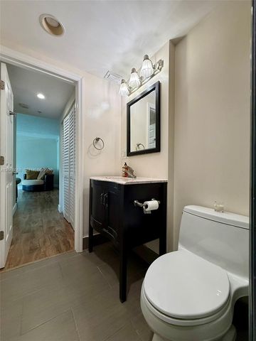 7501 E Treasure Drive 3H, North Bay Village, FL 33141