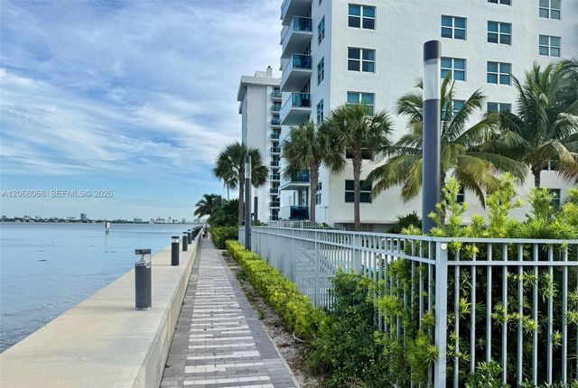 7501 E Treasure Drive 3H, North Bay Village, FL 33141