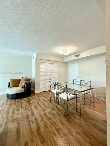 7501 E Treasure Drive 3H, North Bay Village, FL 33141