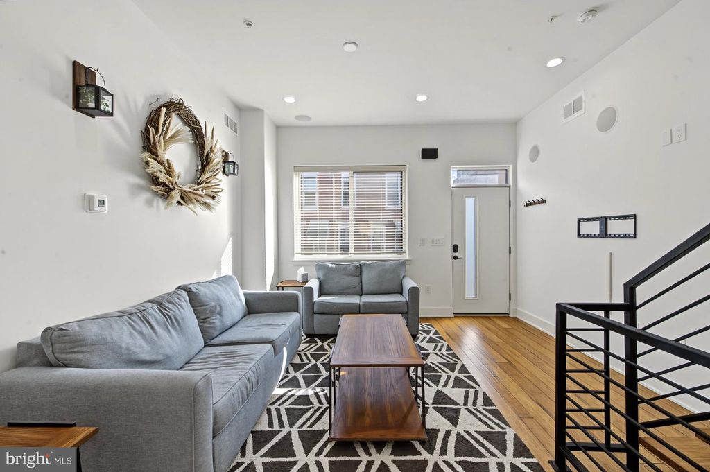 2061 MCCLELLAN ST, PHILADELPHIA, PA 19145 — photo 5