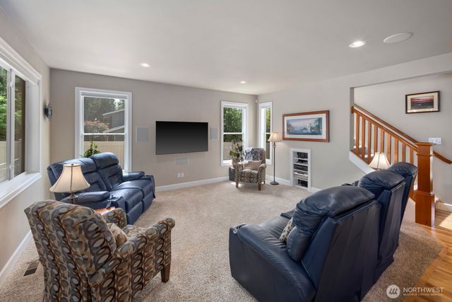 11236 108th Ave Ne, Kirkland, WA 98033