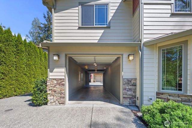 11236 108th Ave Ne, Kirkland, WA 98033