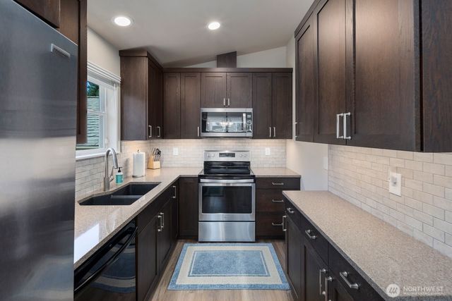 11236 108th Ave Ne, Kirkland, WA 98033