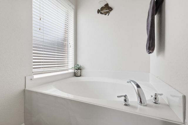 1818 Clear Summit Lane, Mansfield, TX 76063