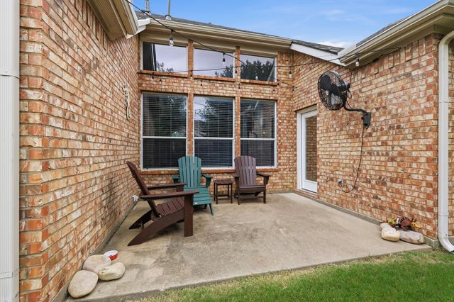 1818 Clear Summit Lane, Mansfield, TX 76063