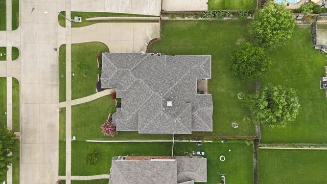 1818 Clear Summit Lane, Mansfield, TX 76063