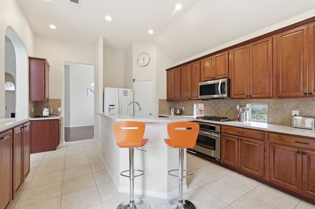 1818 Clear Summit Lane, Mansfield, TX 76063
