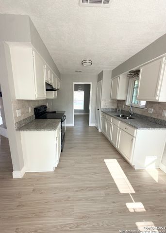 14519 Ridge Meadow, San Antonio, TX 78233