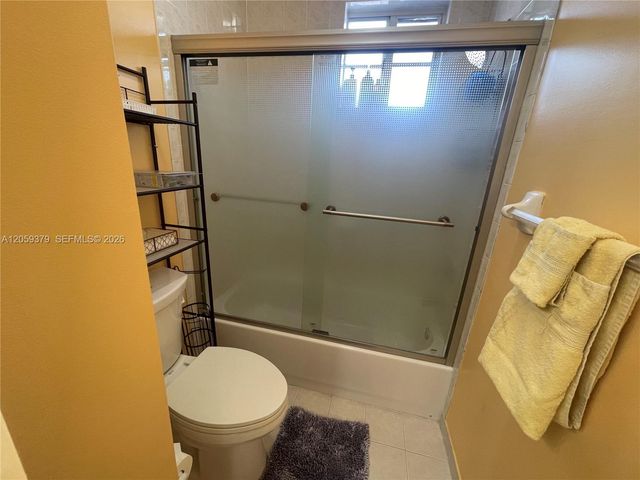 904 NW 100th Avenue, Pembroke Pines, FL 33024