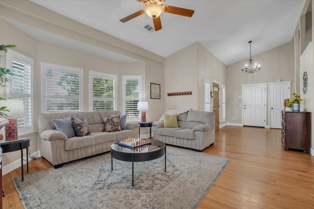 3403 Freitas Ct, Turlock, CA 95382