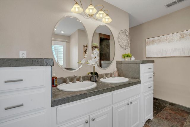 3403 Freitas Ct, Turlock, CA 95382