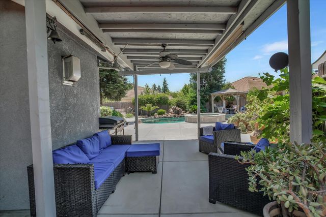 3403 Freitas Ct, Turlock, CA 95382