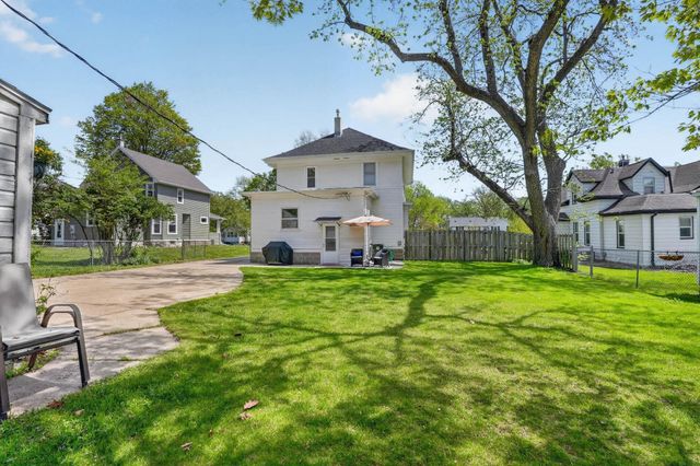 1815 Clay Street, Cedar Falls, IA 50613