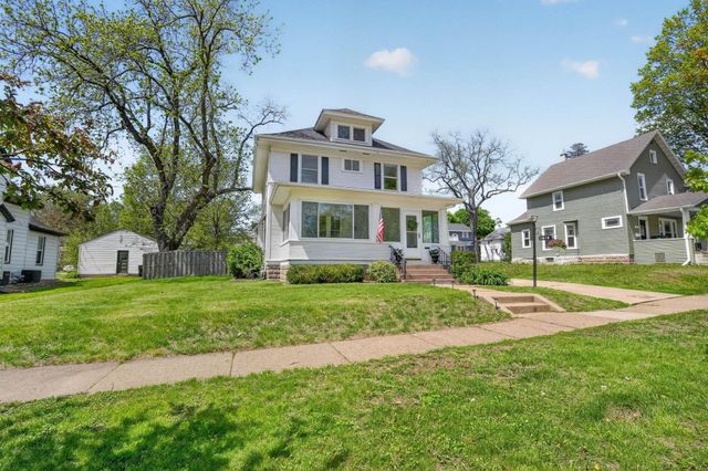 1815 Clay Street, Cedar Falls, IA 50613