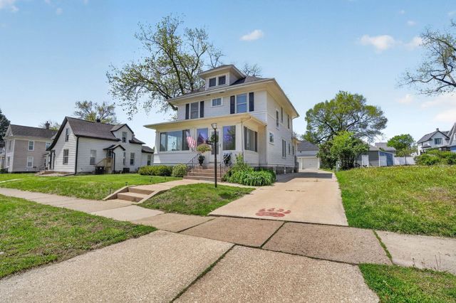 1815 Clay Street, Cedar Falls, IA 50613