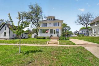1815 Clay Street, Cedar Falls, IA 50613