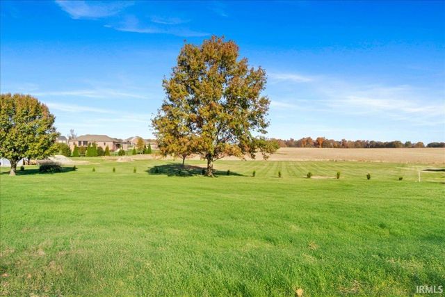 2352 E Warrenton Road, Haubstadt, IN 47639