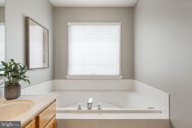 12311 JARROW LN, Bristow, VA 20136
