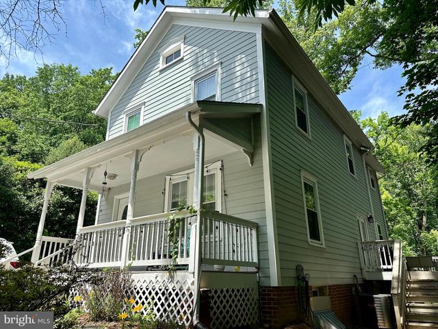 4023 JONES BRIDGE RD, Chevy Chase, MD 20815